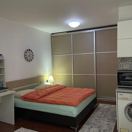 Sky Center Apartment Tirana Exteriör bild