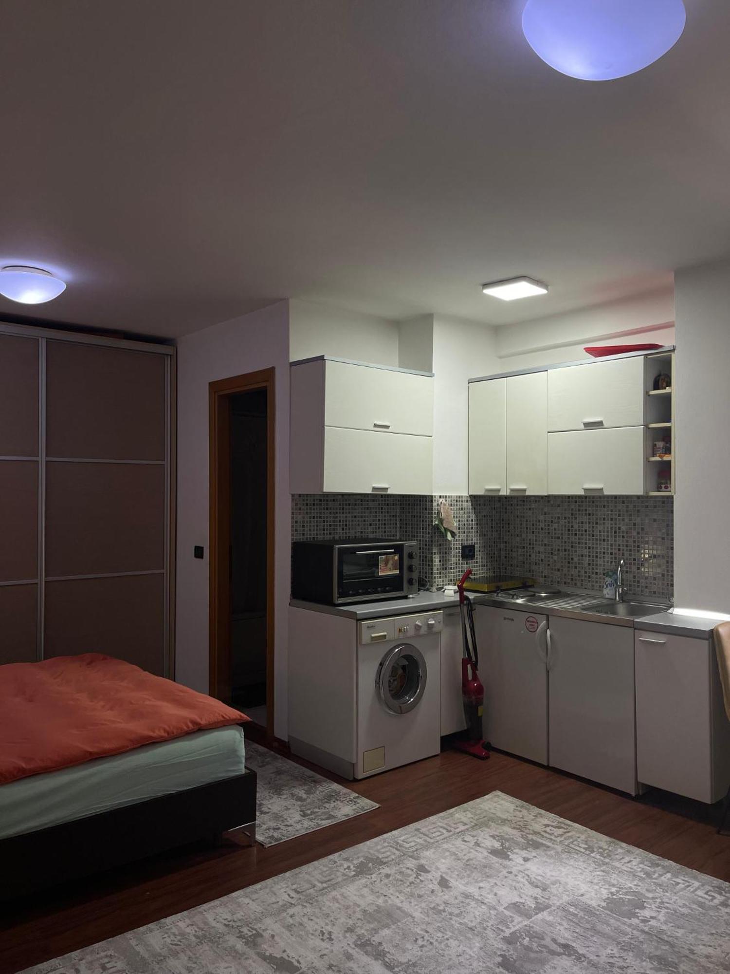 Sky Center Apartment Tirana Exteriör bild
