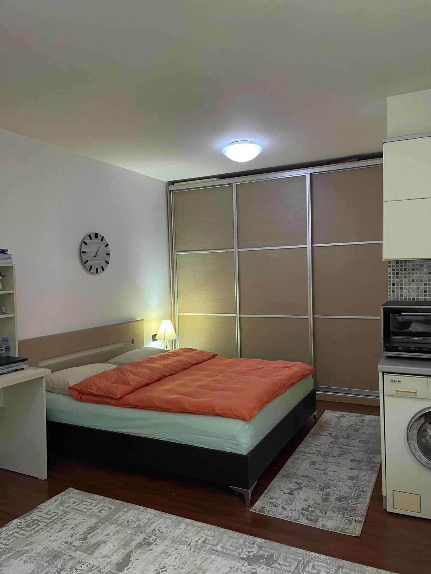 Sky Center Apartment Tirana Exteriör bild