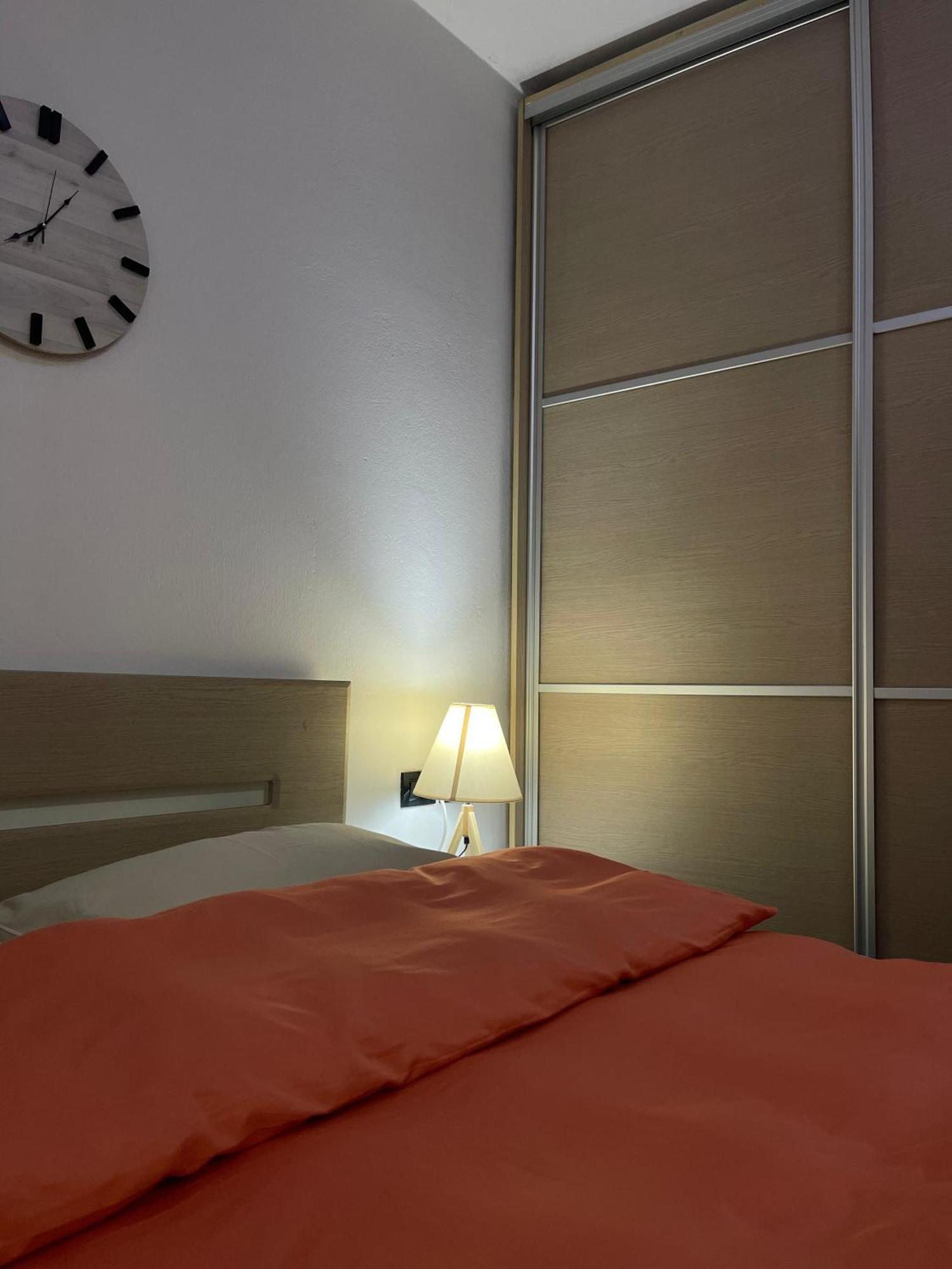 Sky Center Apartment Tirana Exteriör bild