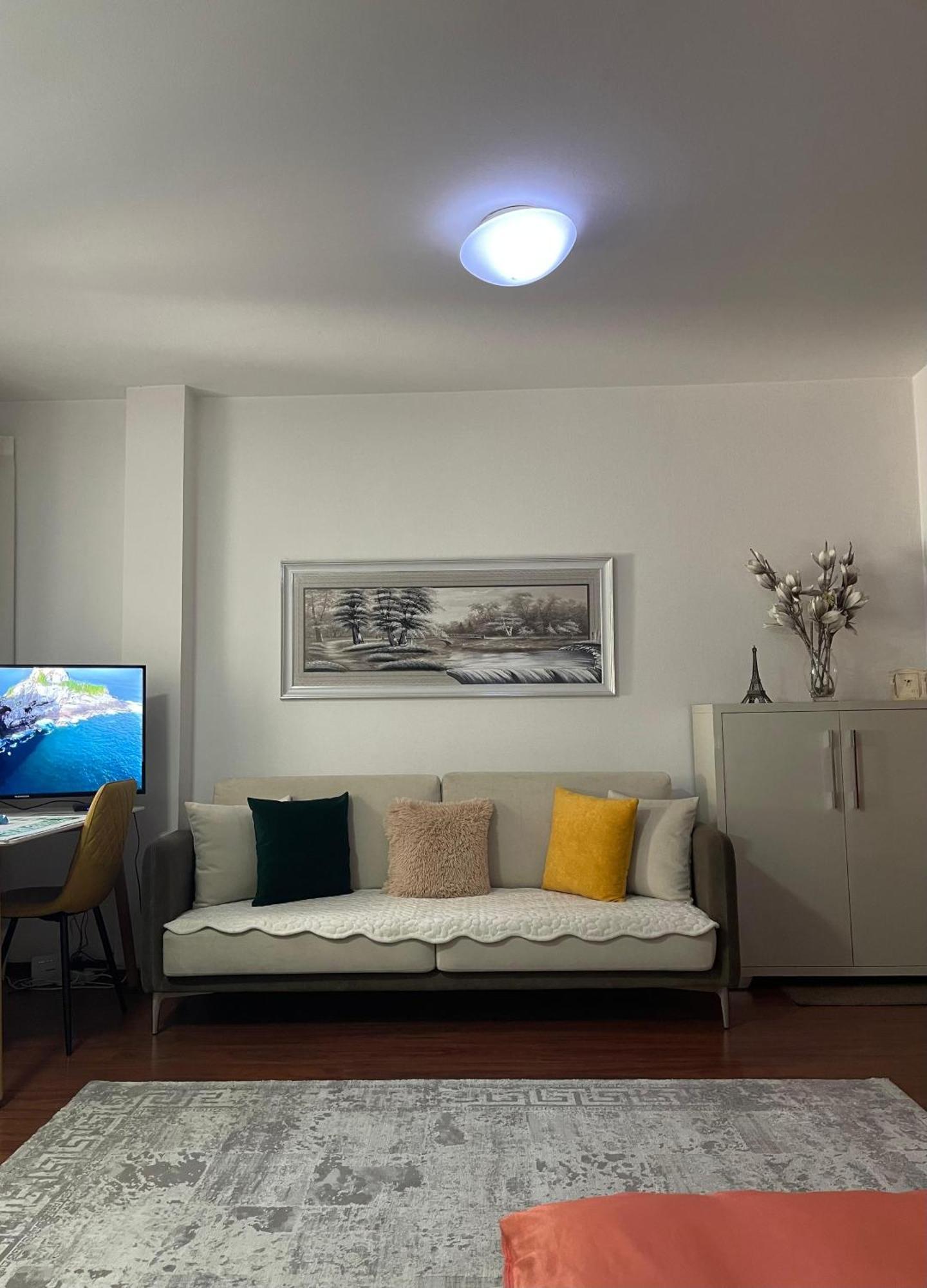 Sky Center Apartment Tirana Exteriör bild